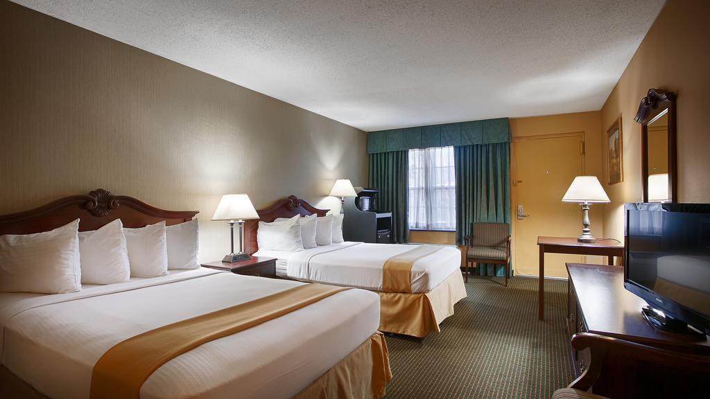 Clarion Inn Falls Church-Arlington Exterior foto